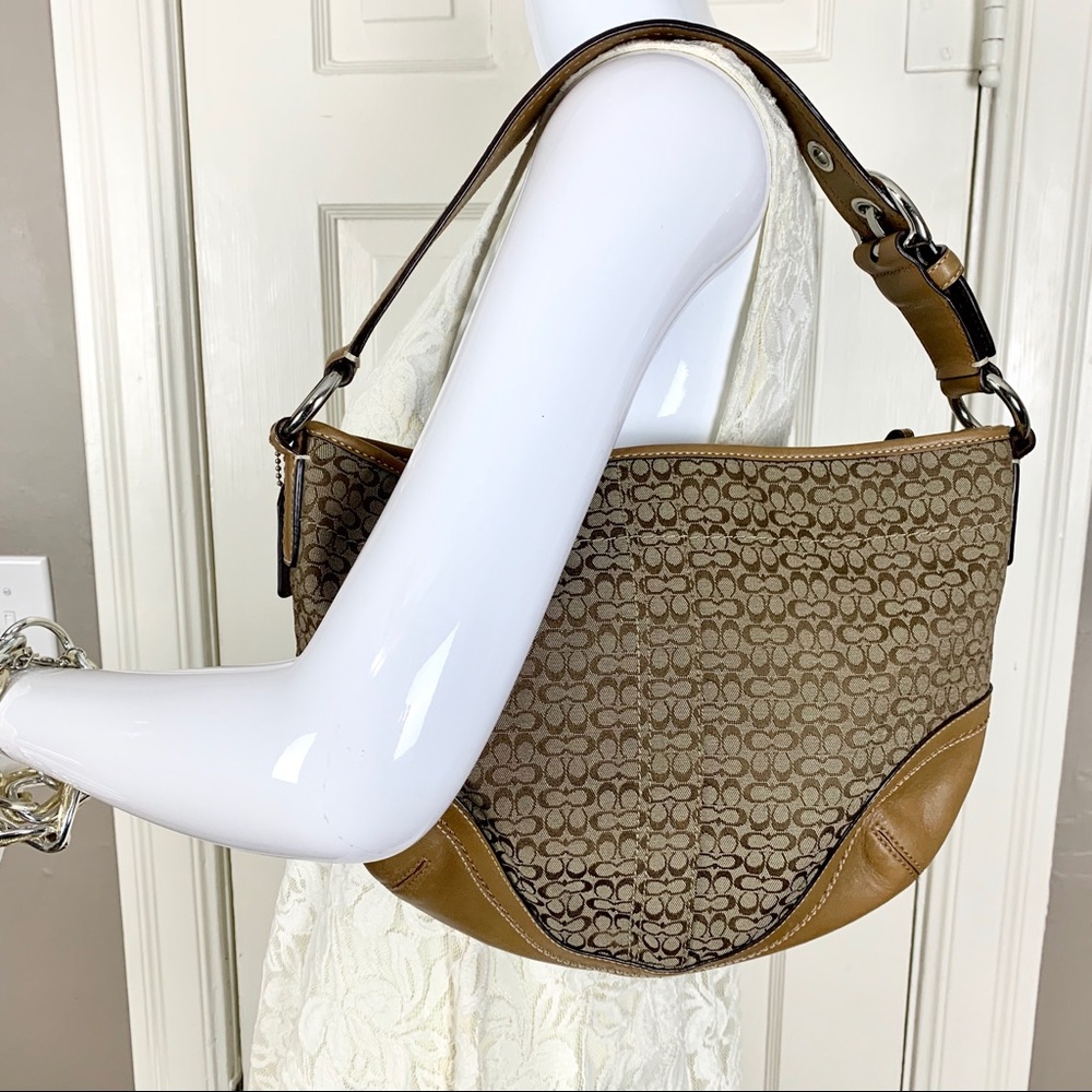 -Cuteness- Coach Small Hobo Signature Canvas